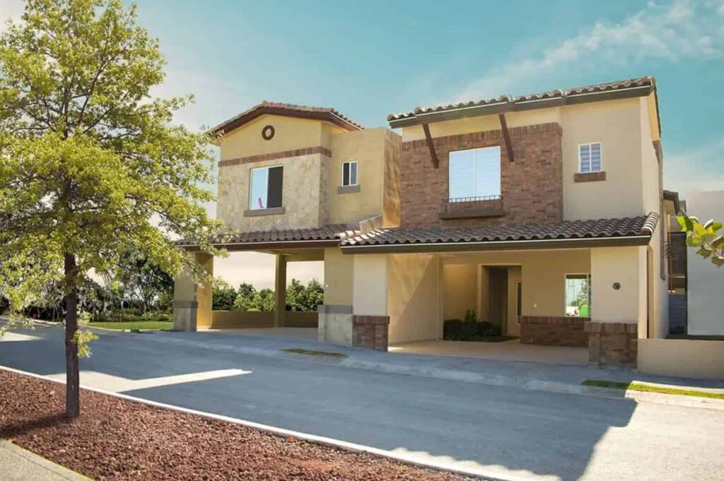Casa en Venta en Apodaca estilo California $3,849,000