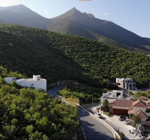 TERRENO RESIDENCIAL EN VENTA EN CONTRY 361m2